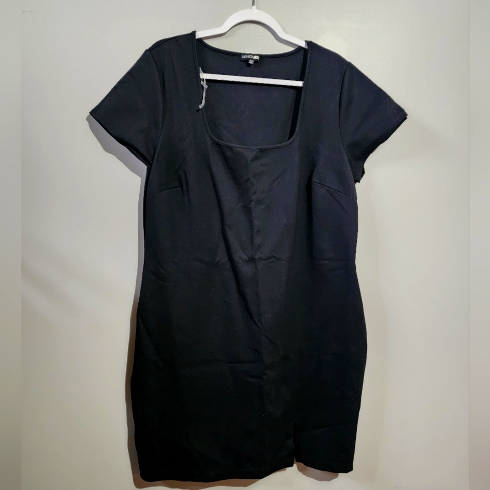 Fashion Nova Flattering Fitted Black Short Sleeve Dress, 3X